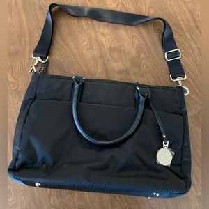 Lo & Sons Brookline Tote in Black